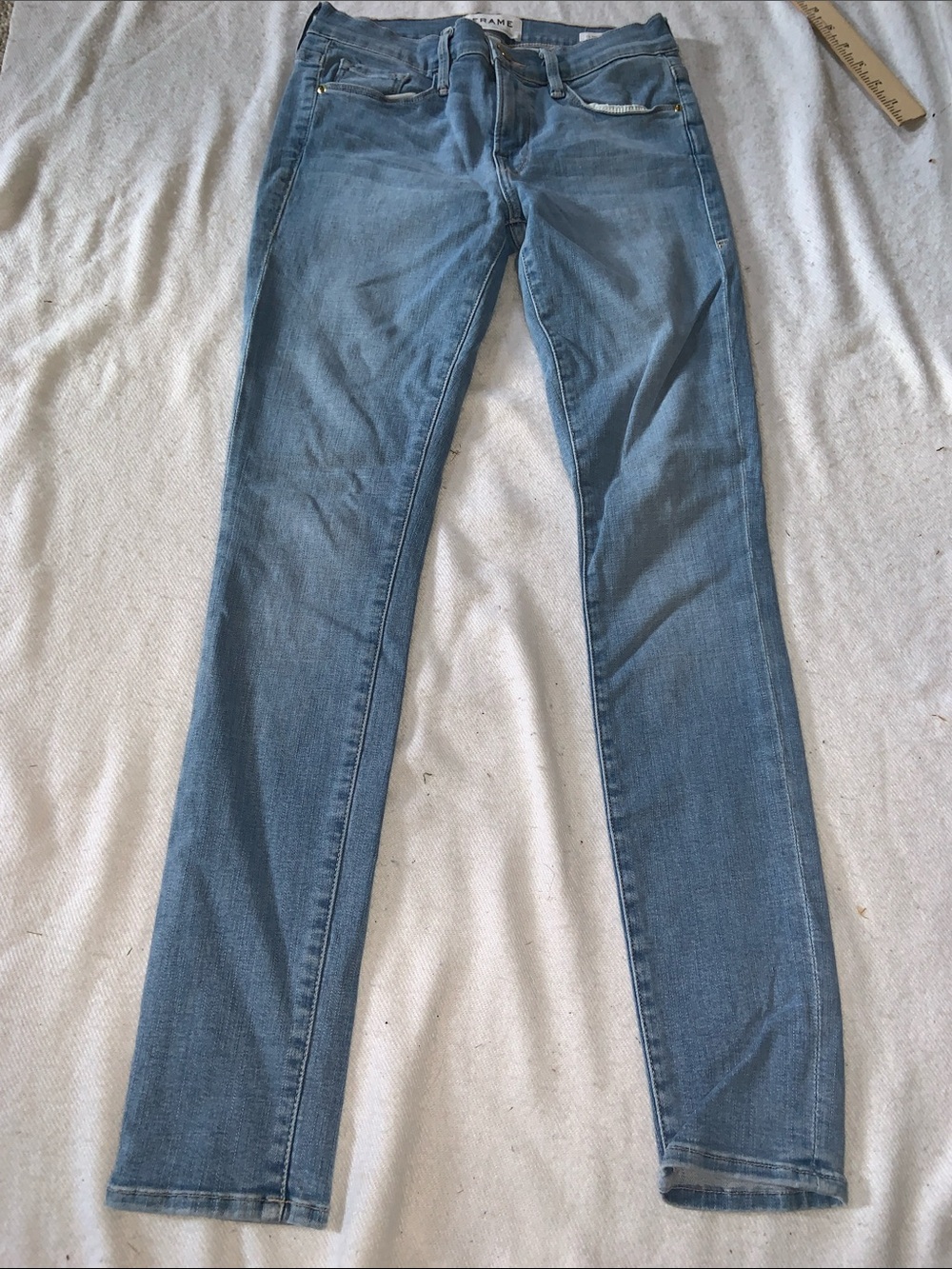 Frame Denim Le Skinny de Jeanne Skinny Jeans in Antibes 27
